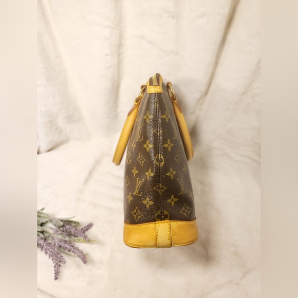 Authentic Louis Vuitton Lockit vertical pm handbag - Picture 4 of 16